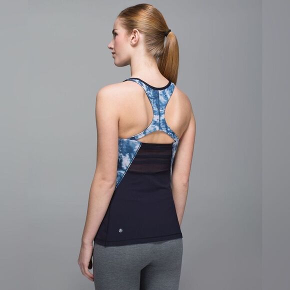 Lululemon Mesh With Me Tank - Picture 2 of 9